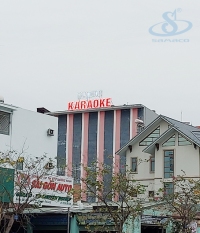7.KARAOKE DIAMOND